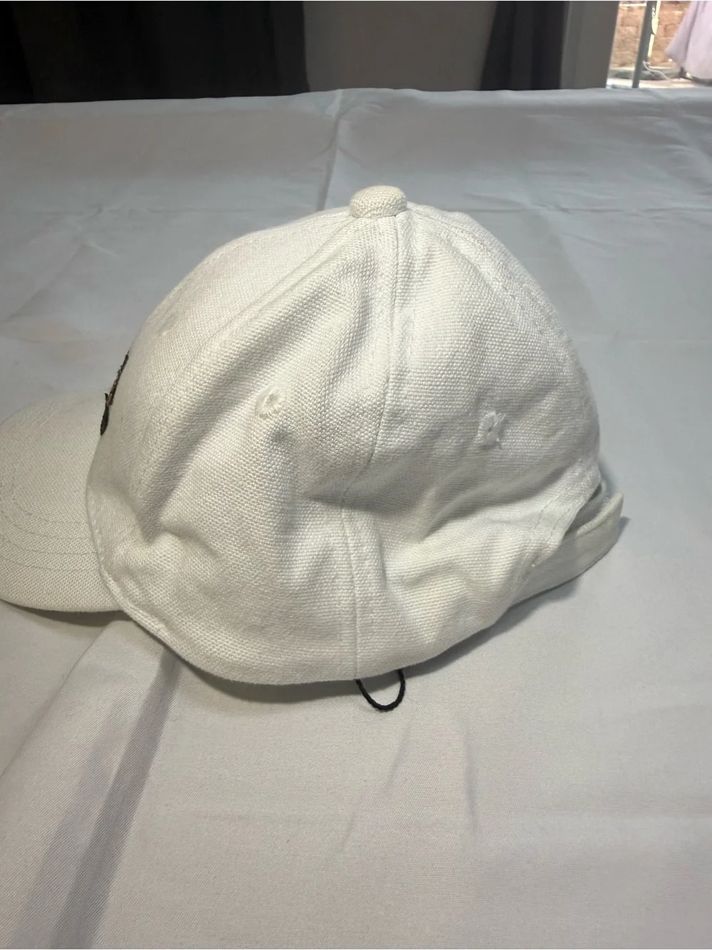 Kids size 6C Y2K Dolce & Gabbana White Logo Cap with Hang Tags